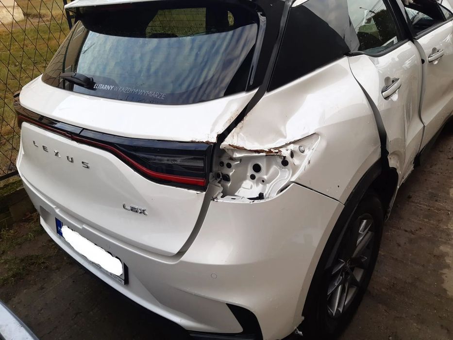 Lexus LBX Hybrid Salon PL VAT23%