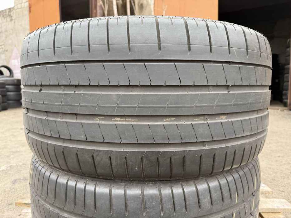 325/35 r22 Pirelli PZero PZ4 MO Резина летняя
