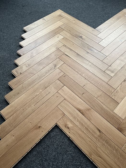 Podłoga Drewniana Jodełka Dąb Rustic, 4faza, 15x90x600mm, Olejowosk UV