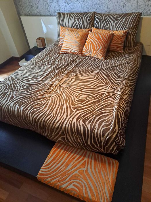 Mobília Quarto de Casal wengue e lacado bege alto brilho (usado)