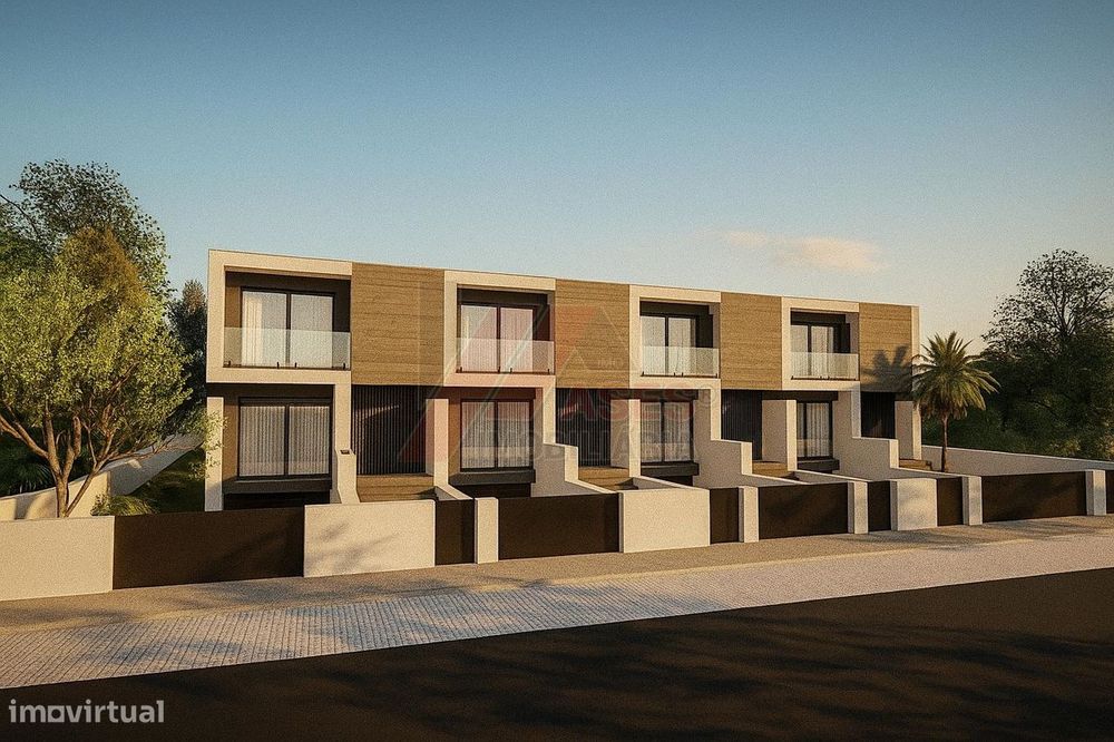 Moradia Em Banda T3 Em Construção!