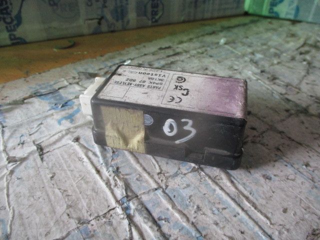 Botão / interruptor electromecânico / relé MAZDA 3 (BK)