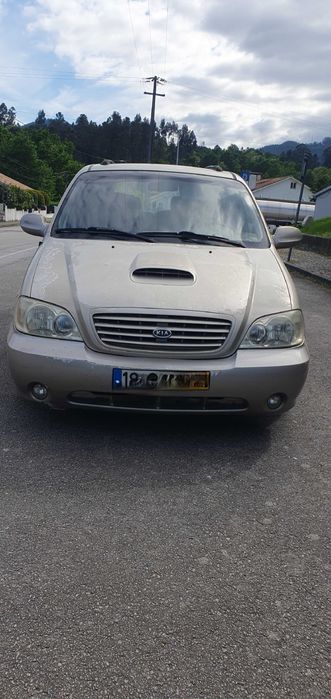 KIA Carnival 2002