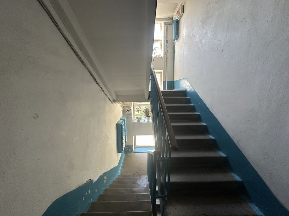 Продам 3-кімнатну квартиру  . Центр