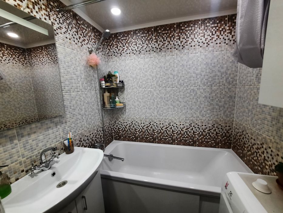 Продам 1к квартиру з ремонтом 10мкр