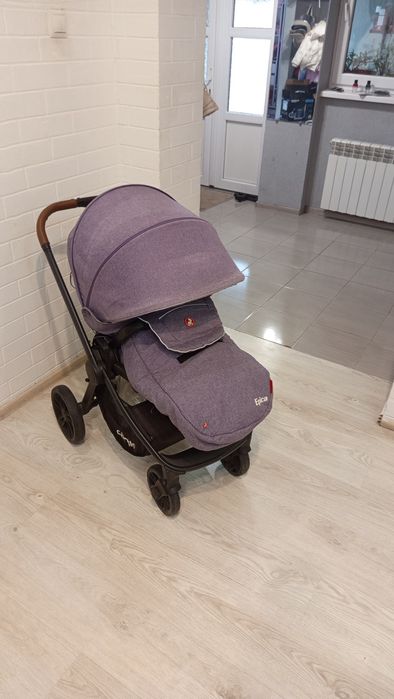 Прогулянкова коляска Carerello epica