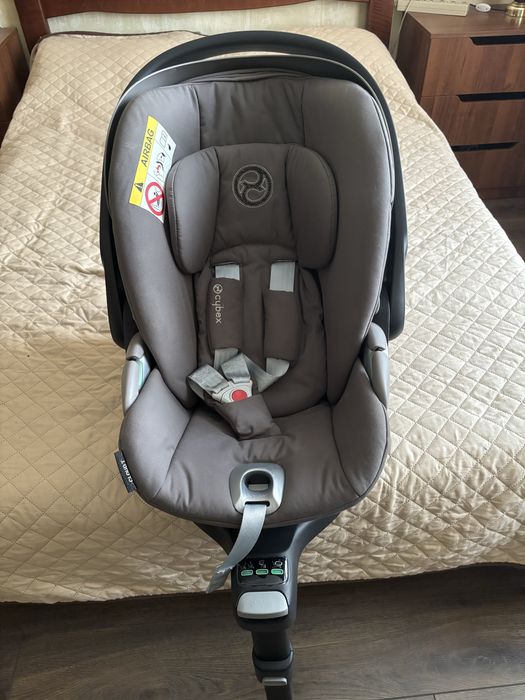 Cybex Cloud T i-Size автокрісло для новонародженого