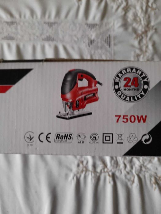 Лобзик електричний JS750