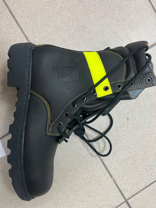 Buty strażackie -nowe rozm.42