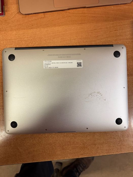 MacBook Air A1466
