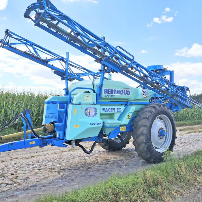 Opryskiwacz Berthoud Racer EX 2500l 24/21m Arag Hydraulika stan BDB