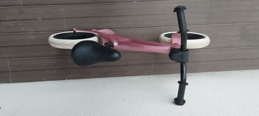 Bicicleta sem pedais como nova