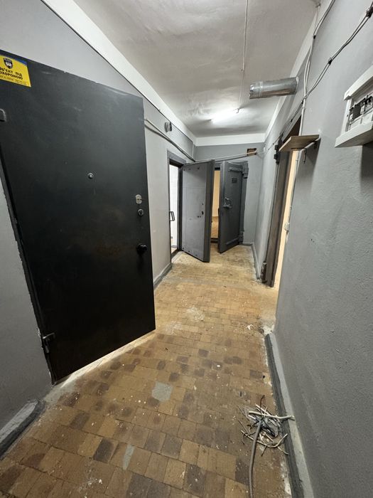 Підвальне приміщення  128 кв.м. в центрі