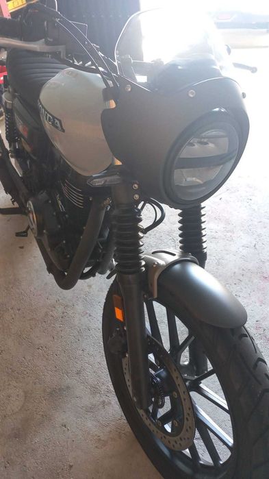 Honda GB 350S com 8 meses