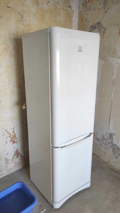 Холодильник Indesit B18.025