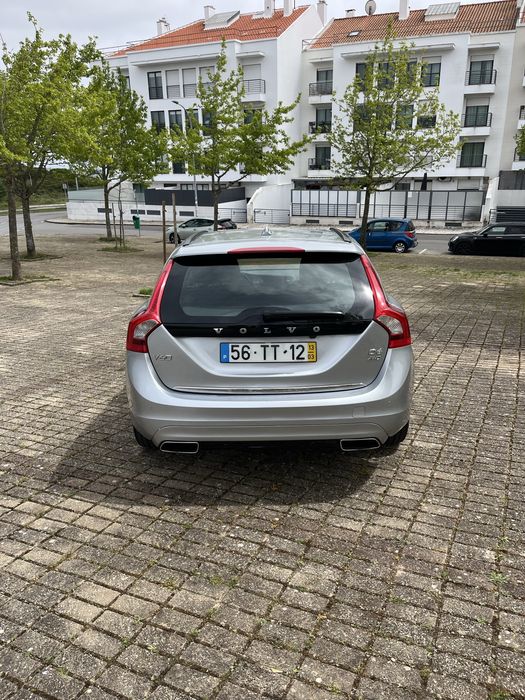 Volvo V60 D6 Híbrido Diesel  Valor negociavel!