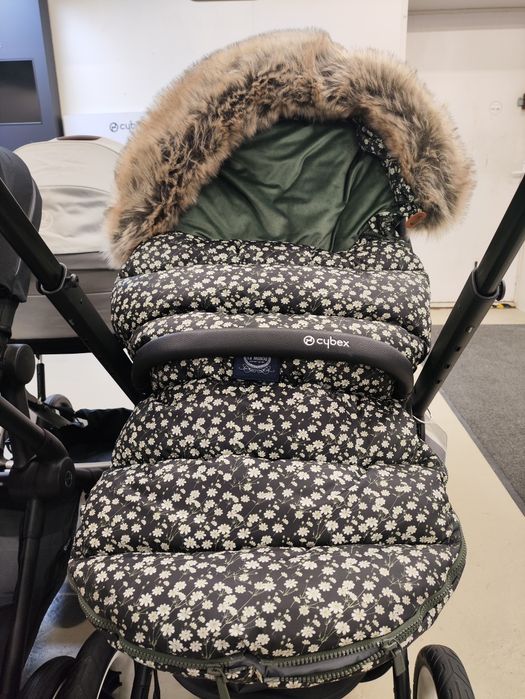 Nowy Śpiworek zimowy Lamillou Multi cybex pretty Black + mufka