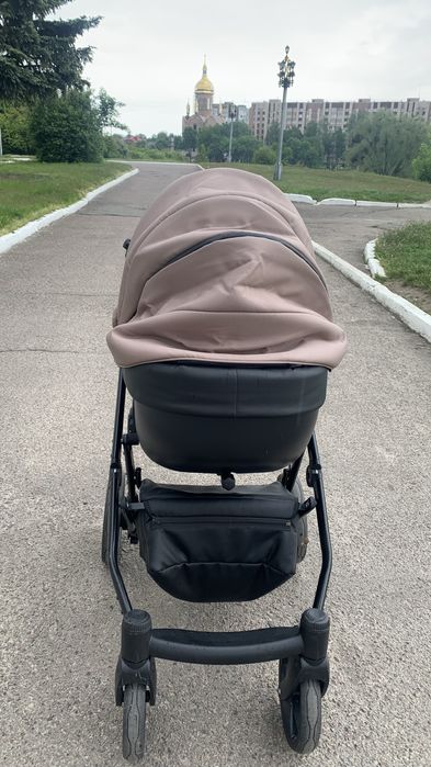 Продам коляску Viva Mikrus