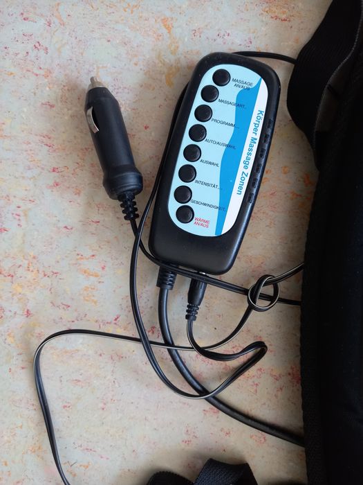 B131 Samochodowa mata masująca z funkcją grzania