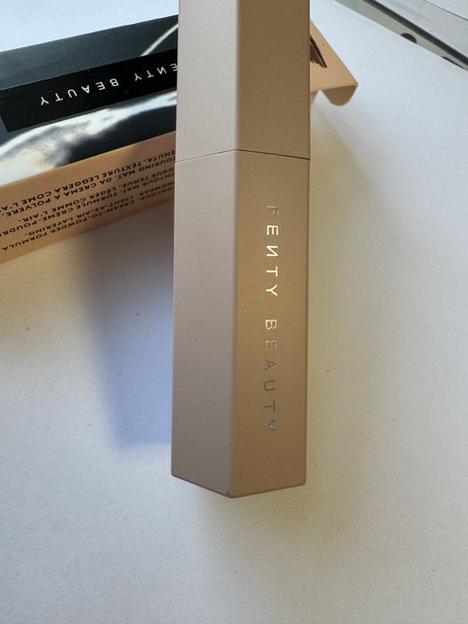 Stick do konturowania brązer fenty beauty