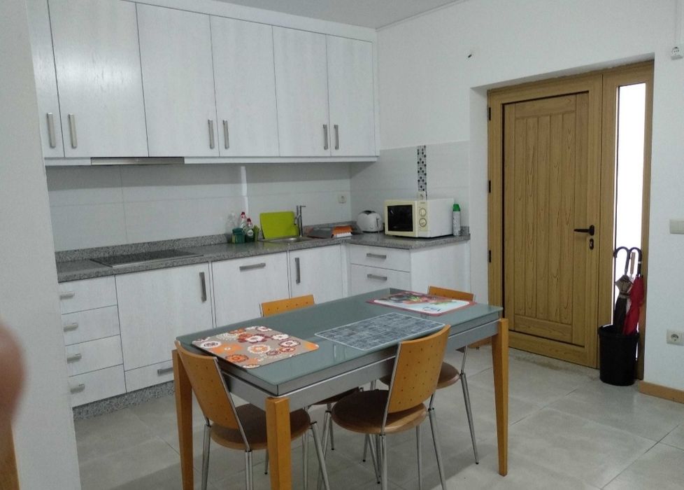 Arrendamento Quartos com WC Refoios do Lima