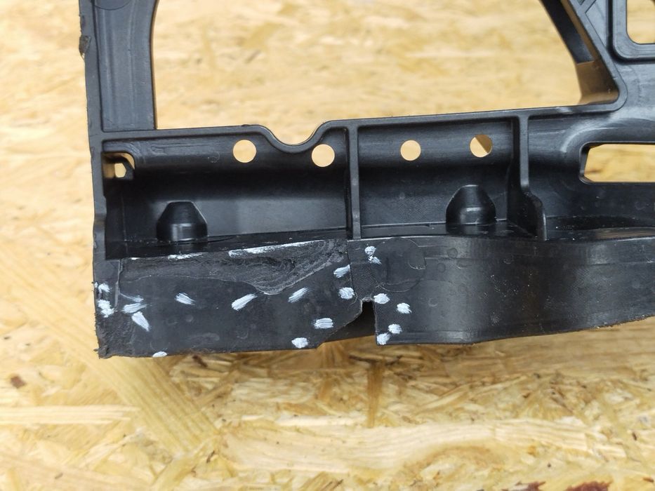 Audi Q4 E-Tron 2021- передняя панель телевизор 89A805594B