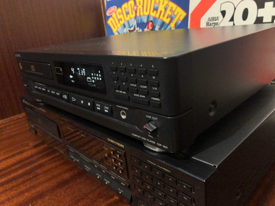 CD програвач Sony cdp-M31