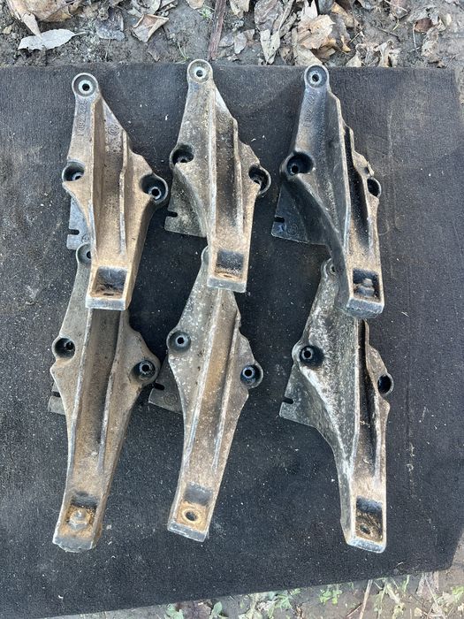Лапи двигуна кронштейни BMW E39 E53 E46 E36 E38 E36