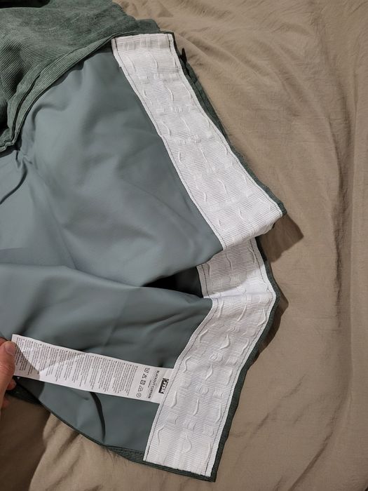 2 Cortinas Opacas Blackout Verde (JYSK)