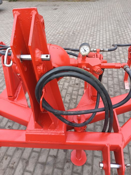 Głębosz 4 łapy na hydraulice