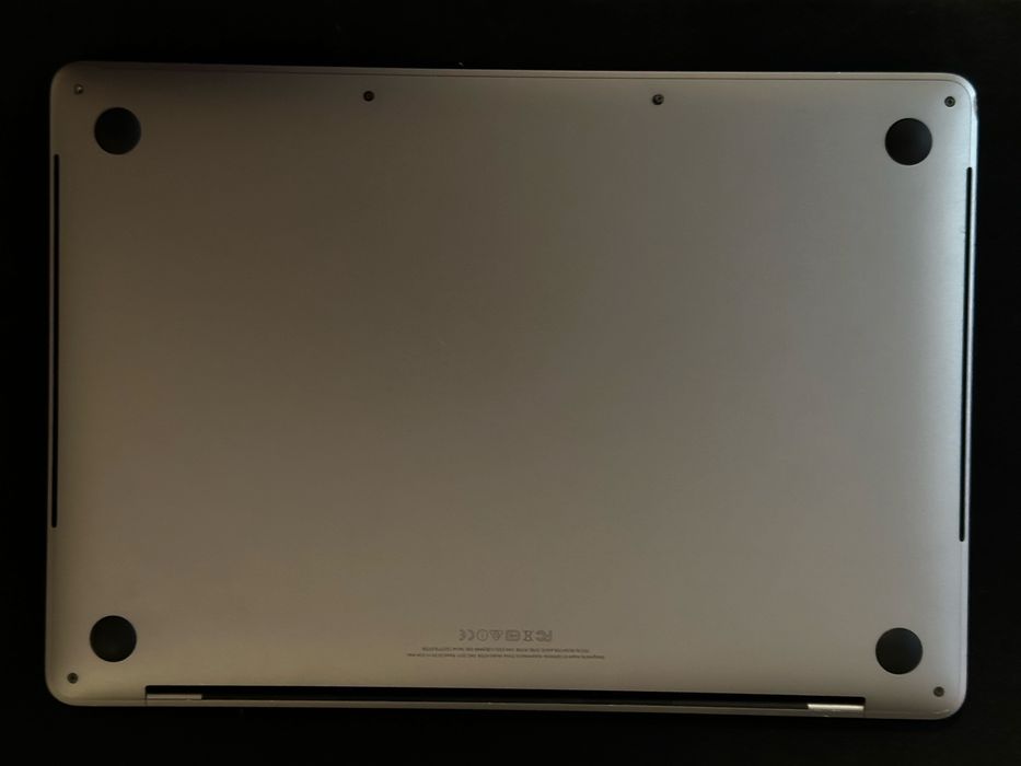 Ноутбук Macbook pro 13 2016 8/256