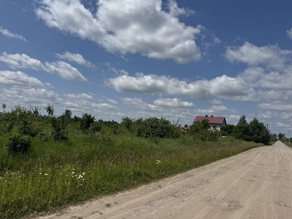 Продаж ділянки під житлове будівництво с.Ставчани