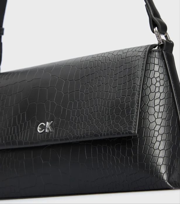 сумочка Calvin Klein чорна