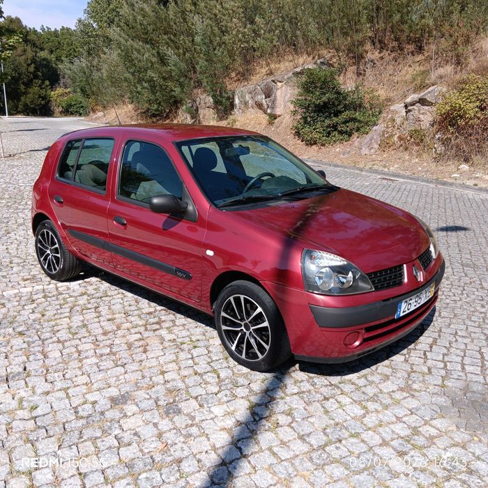 carro renault clio