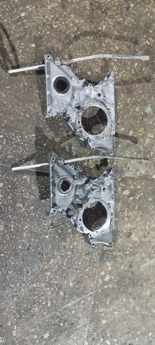 Кришка передня Мерседес ом601, 602, 603, 604, 605,606