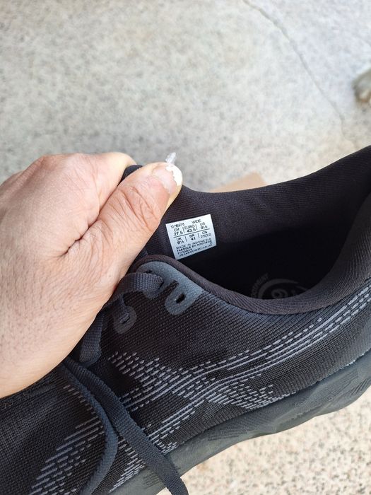 Asics Novablast 5 Preto (43,5)