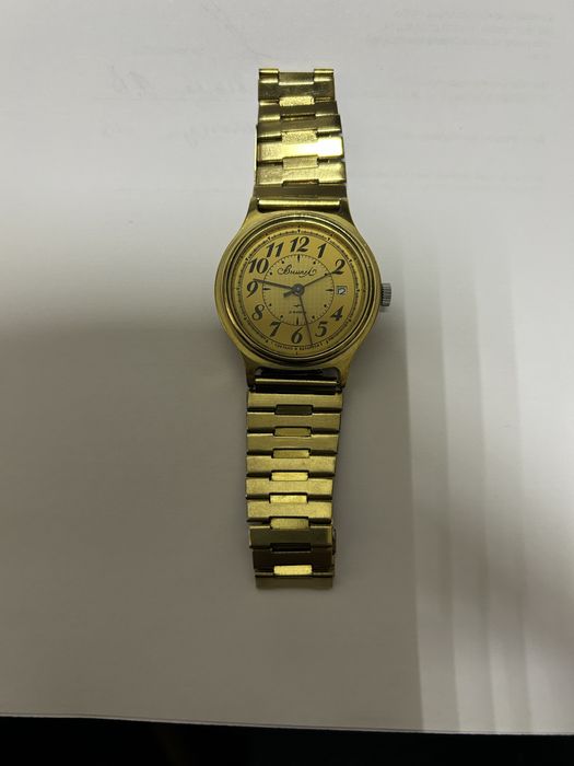 Годинник б у в асортименті