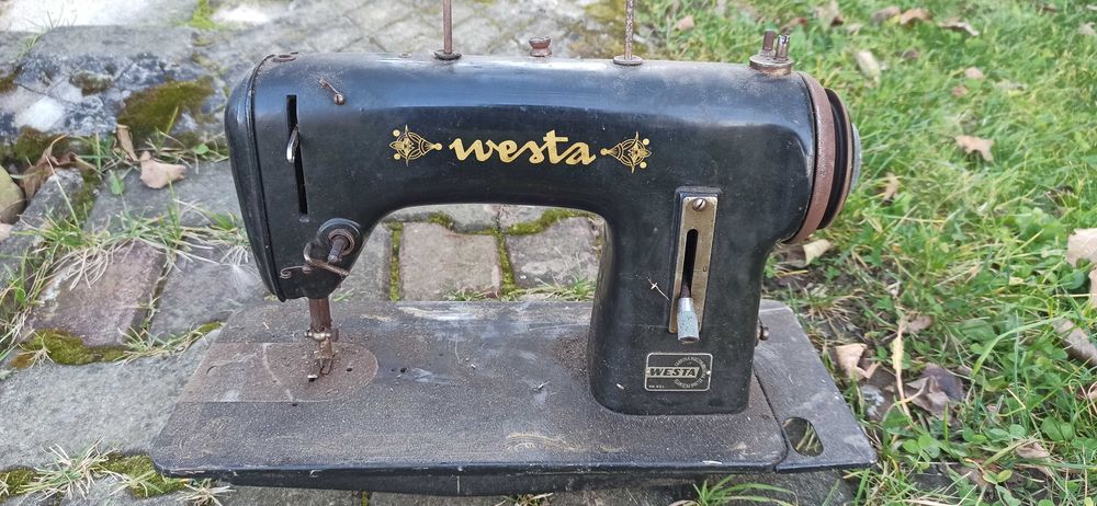 Maszyna do szycia Westa