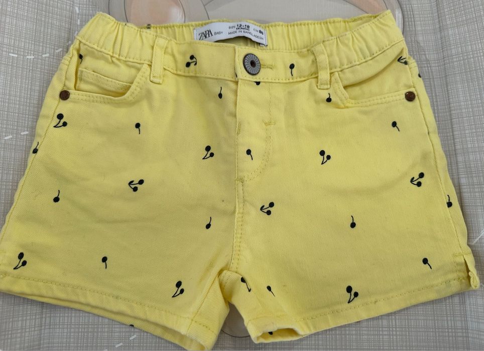 Calções Cerejas Zara + T'Shirt (18M)