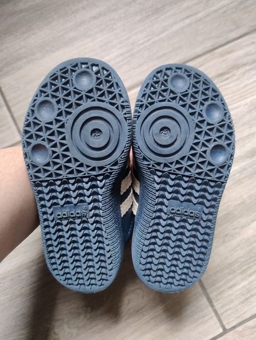 Buty adidas dziecięce