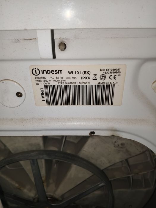 Продам запчасти для стиральной машины INDESIT WI101