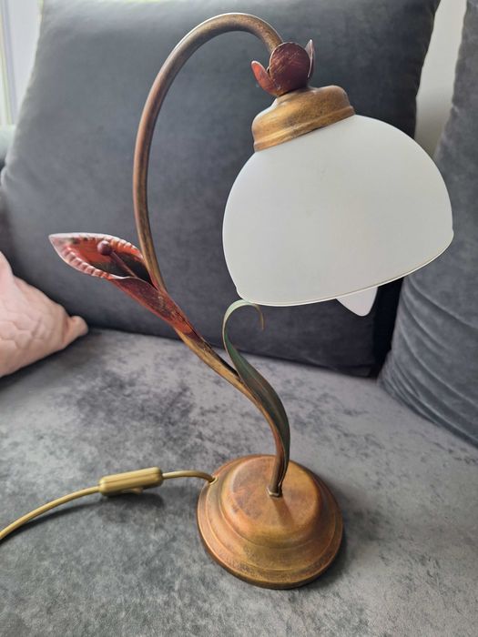 Włoska lampa na stolik nocny