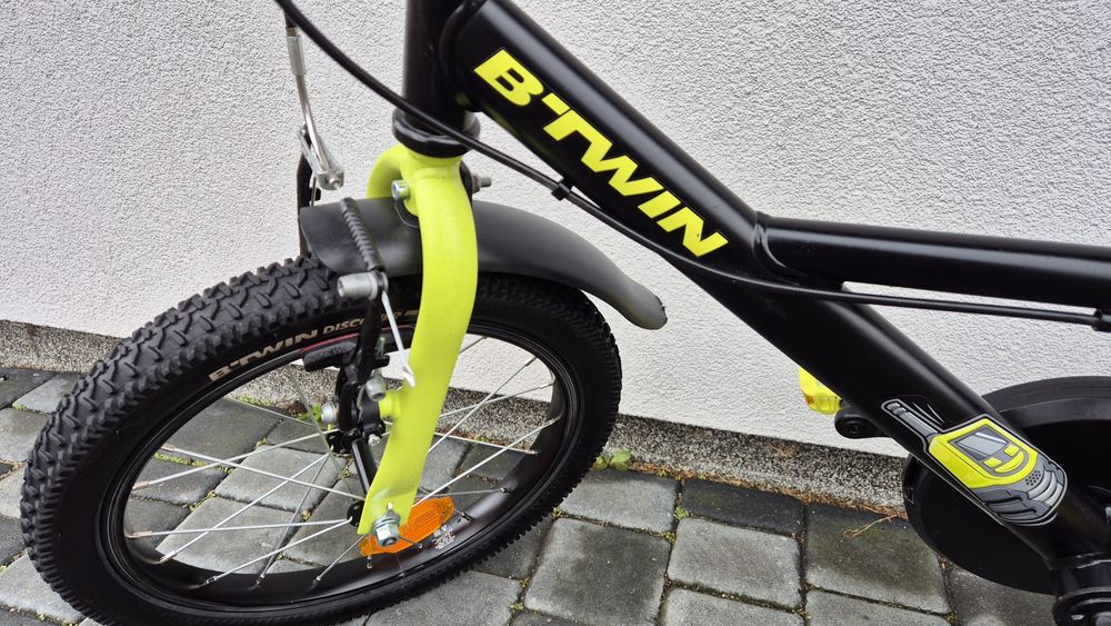 Rower 16 B-TWIN Dark Hero - Decathlon - dziecięcy