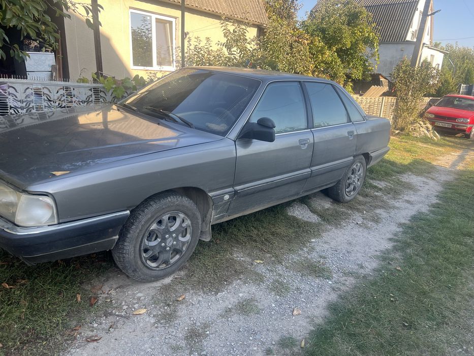 Продам Audi 100 C3