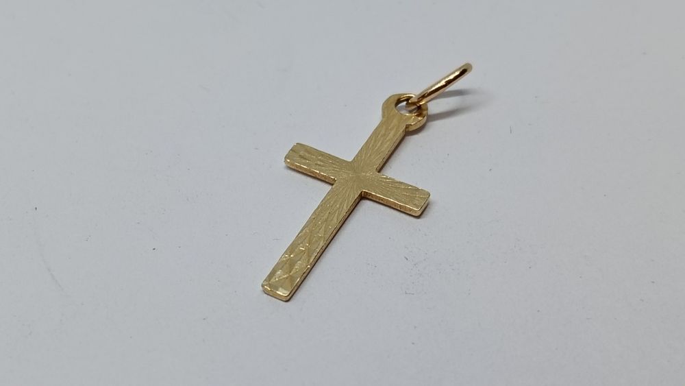 Wisiorek Krzyżyk Złoty 0,63g 585 Komis Madej Gorlice