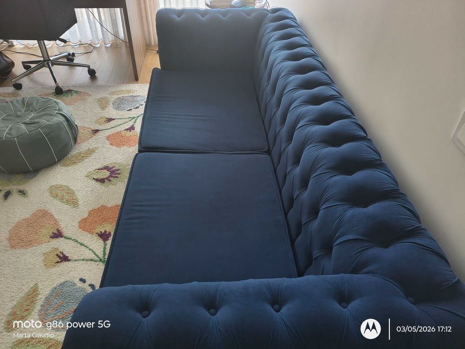 Sofá 3L veludo azul turquesa, da LASKASAS (impecável)