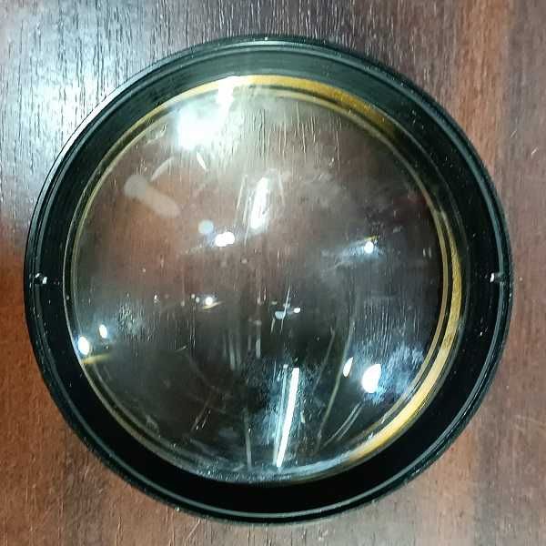 Продаються різні лінзи