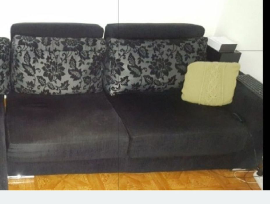 Sofa de dois lugares