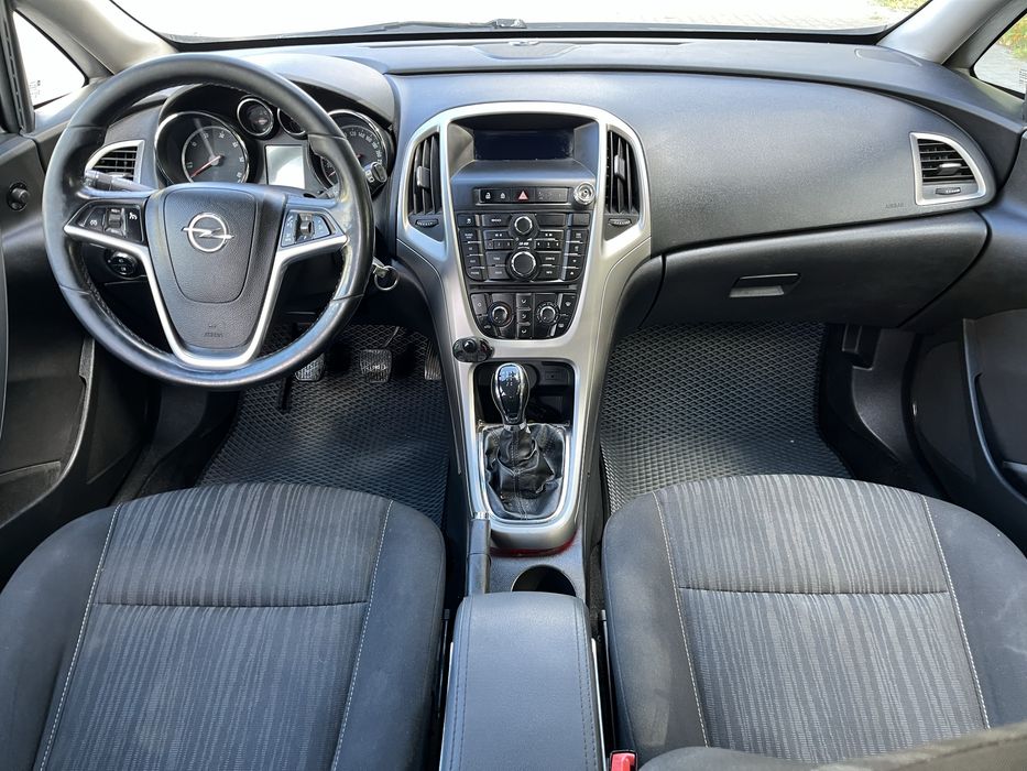 Opel Astra  J  1.3 cdi Опель Астра 1.3 дизель