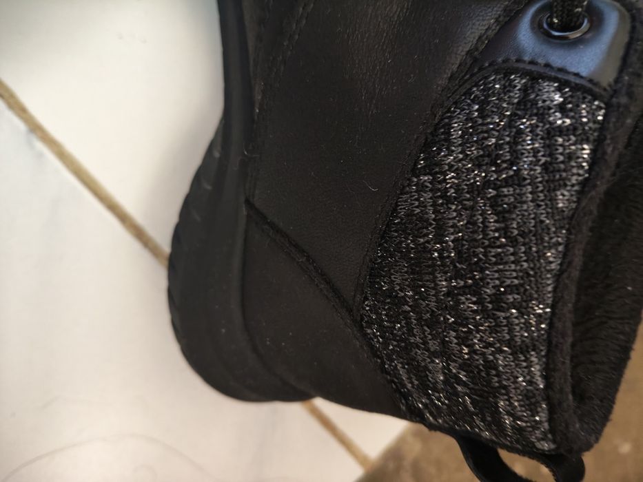 Botas Skechers pretas 36